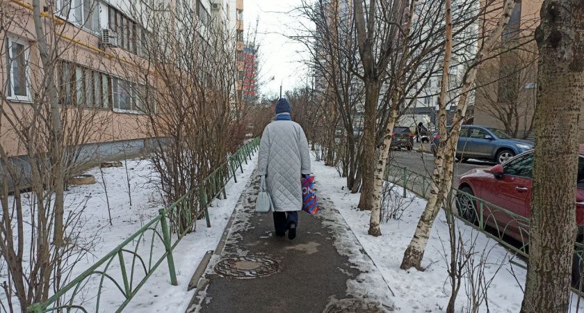 Указ утвержден. Пенсионеры, у которых пенсия меньше 32 577 рублей, получат новую приятную денежную выплату Указ утвержден. Пенсионеры, у которых пенсия меньше 32 577 рублей, получат новую приятную денежную выплату