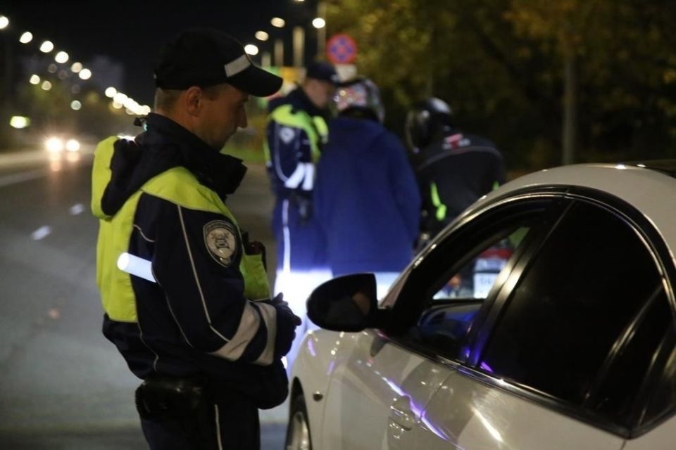 С 16 апреля запрещено для всех водителей: приготовьтесь платить 4-значные суммы за каждый выезд
