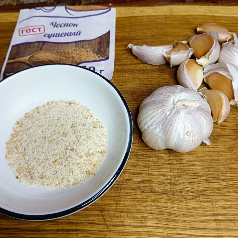 Чесночный дуэль: свежий против сушеного – что выбрать для здоровья?