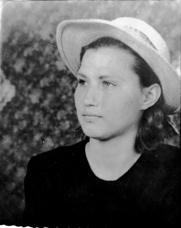 Конфликт культур: как мода на улицах Москвы 1959 года вызывает споры сегодня