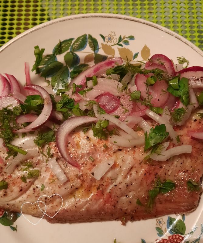 Как приготовить нежную скумбрию, запеченную в духовке