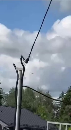  :   .    