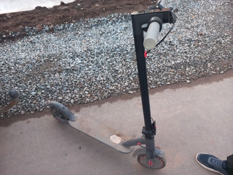 16 октября 2025 года, около 16 часов 15 минут, напротив дома № 17, расположенного на ул. Ключевая в с. Якшур-Бодья Якшур-Бодьинского района Удмуртии, 10-летний водитель электросамоката (мощность электрического двигателя 240...