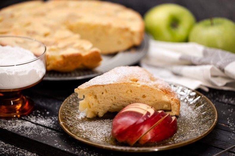 Шарлотка: идеальный пирог для уютного вечера