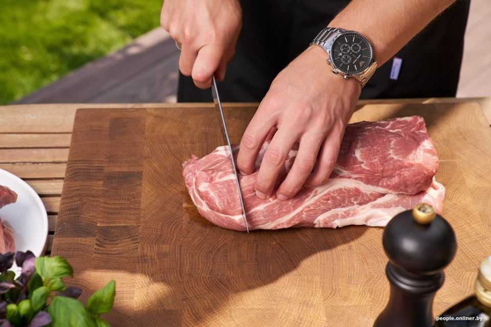 Новый взгляд на маринады: удивите друзей восемью оригинальными рецептами для шашлыка