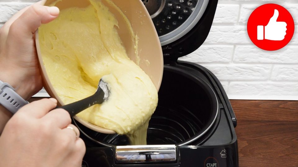 Волшебство простоты: кекс на сгущенном молоке в мультиварке