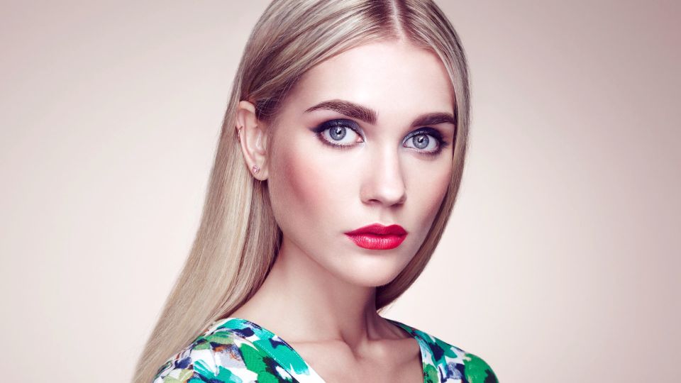 Скажите блонду нет: какие прически и цвета будут актуальны зимой 2023 года