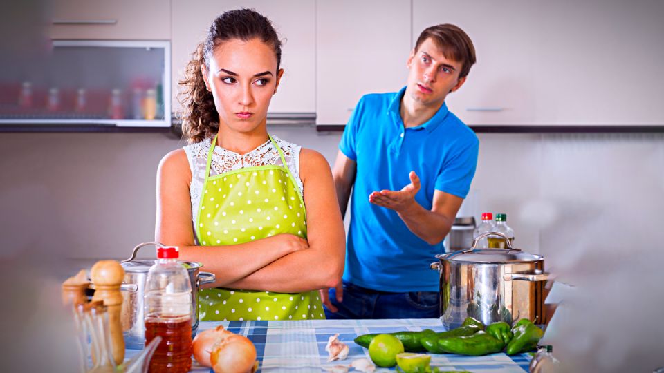 Современные семейные роли: как карьера жен работает на отношения и ставит под угрозу стабильность