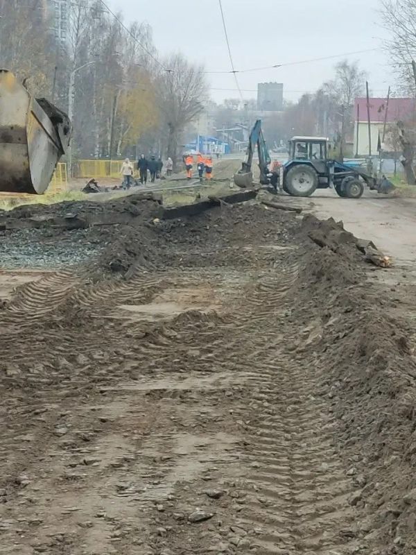 Проводится ремонт трамвайных путей на ул. Серова для 2, 5, 7, 8, 9 маршрутов