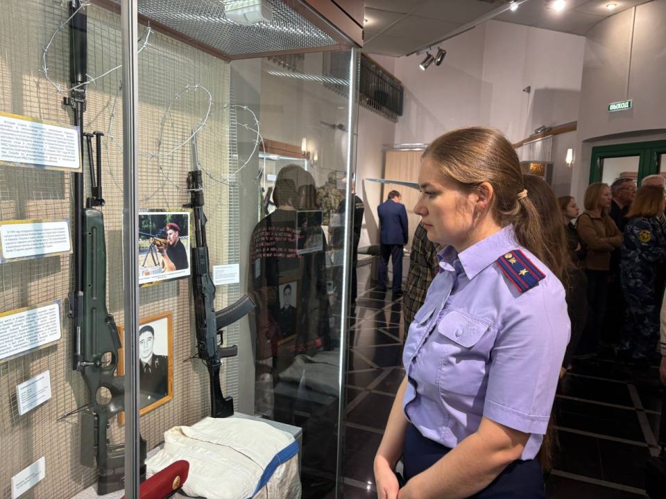 Сотрудники следственного управления приняли участие в торжественном открытии выставки «Долг. Честь. Отвага» в Музее им. М.Т