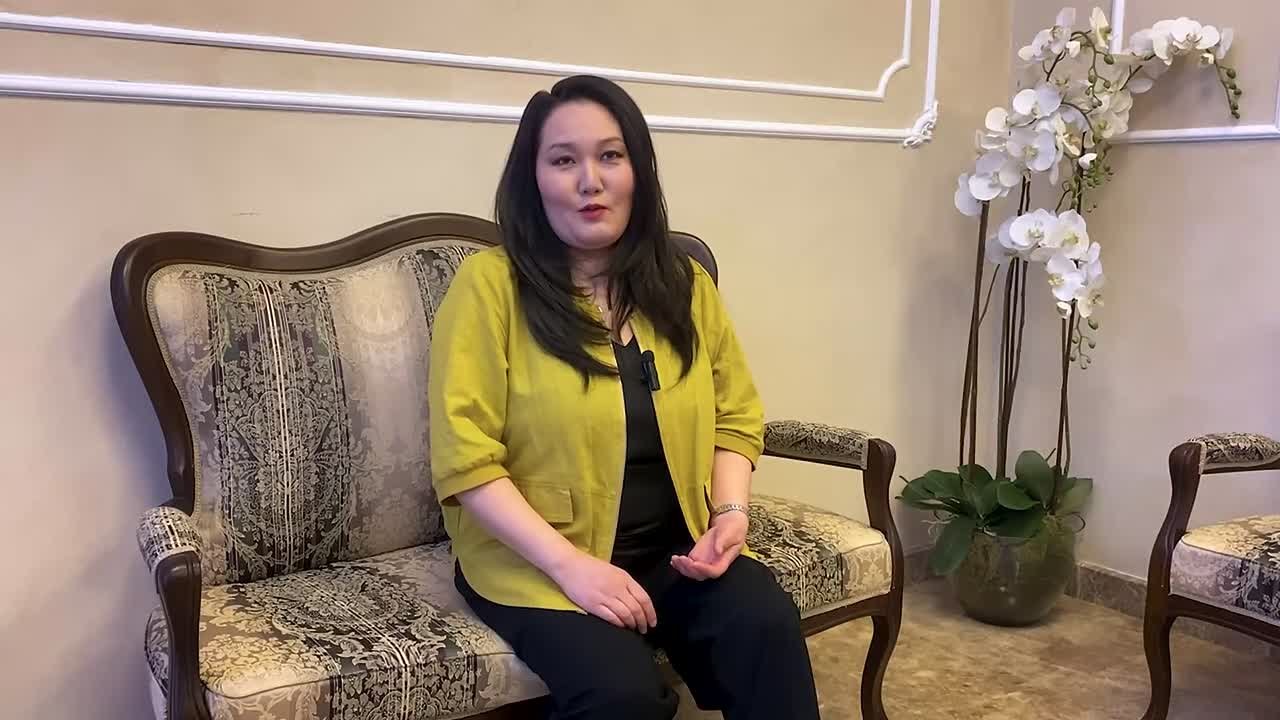 В рамках нашего видеопроекта, посвящённого 185-летию со дня рождения Петра Ильича Чайковского, новая героиня — Аюна Базаргуруева, сопрано