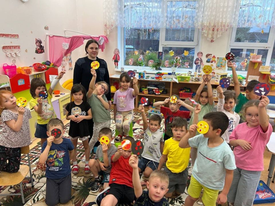 Сотрудники подразделений Госавтоинспекции Удмуртии продолжают проводить мероприятия в рамках профилактической акции «Засветись!»