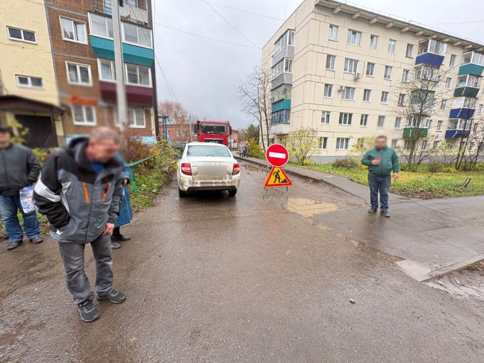 Неосторожный маневр задним ходом: водитель "Лады" сбил пожилую женщину в Сарапуле