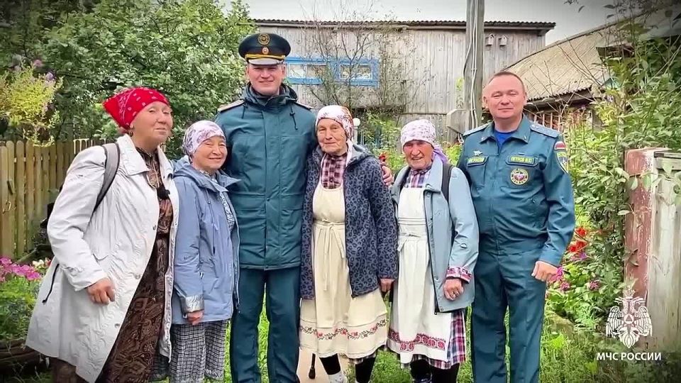 Звезды поздравляют МЧС России с 35-летием