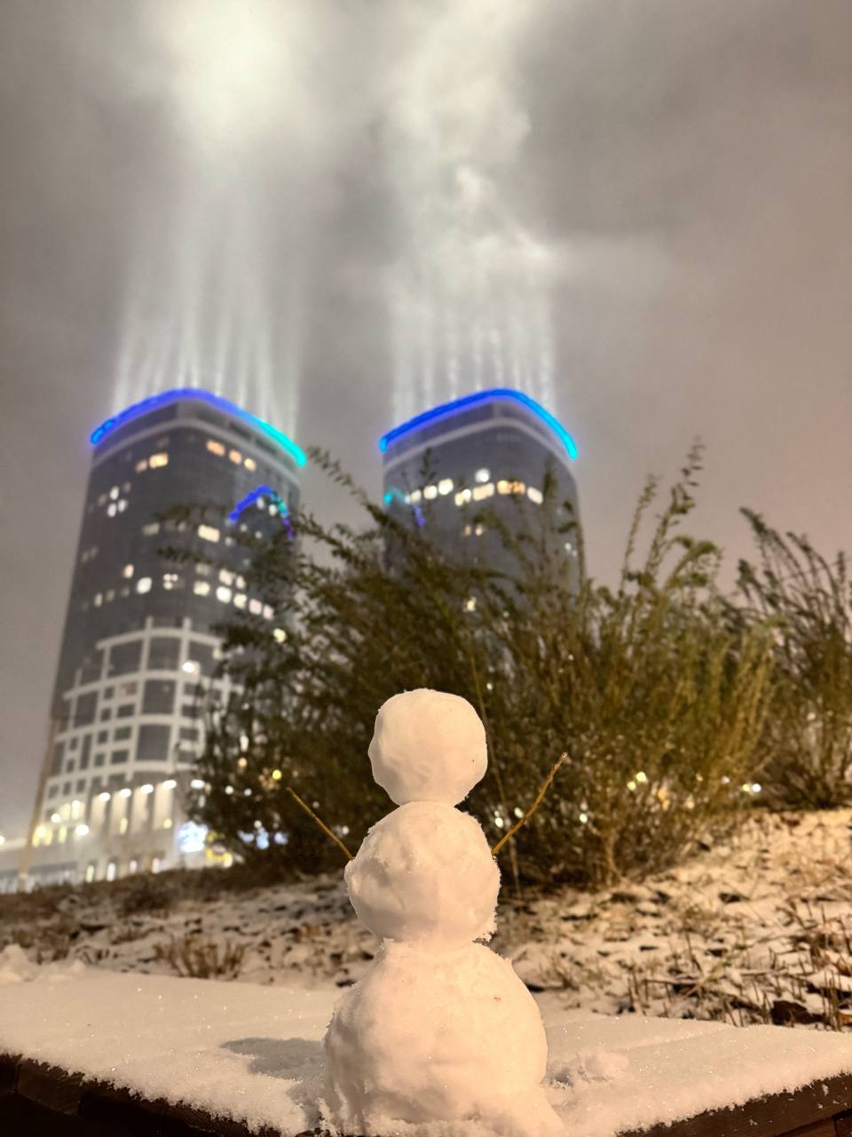 Ночной ноябрьский снег в объективе Даниила Моисеева Ночной ноябрьский снег в объективе Даниила Моисеева