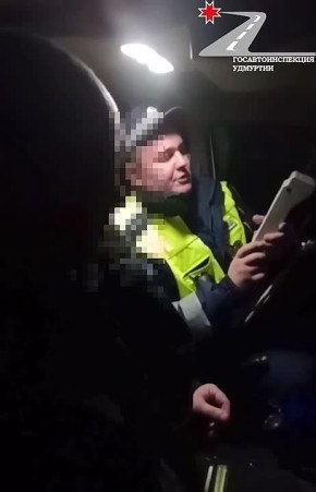 Совершил наезд на инспектора ДПС при попытке скрыться нетрезвый мотоциклист в Удмуртии