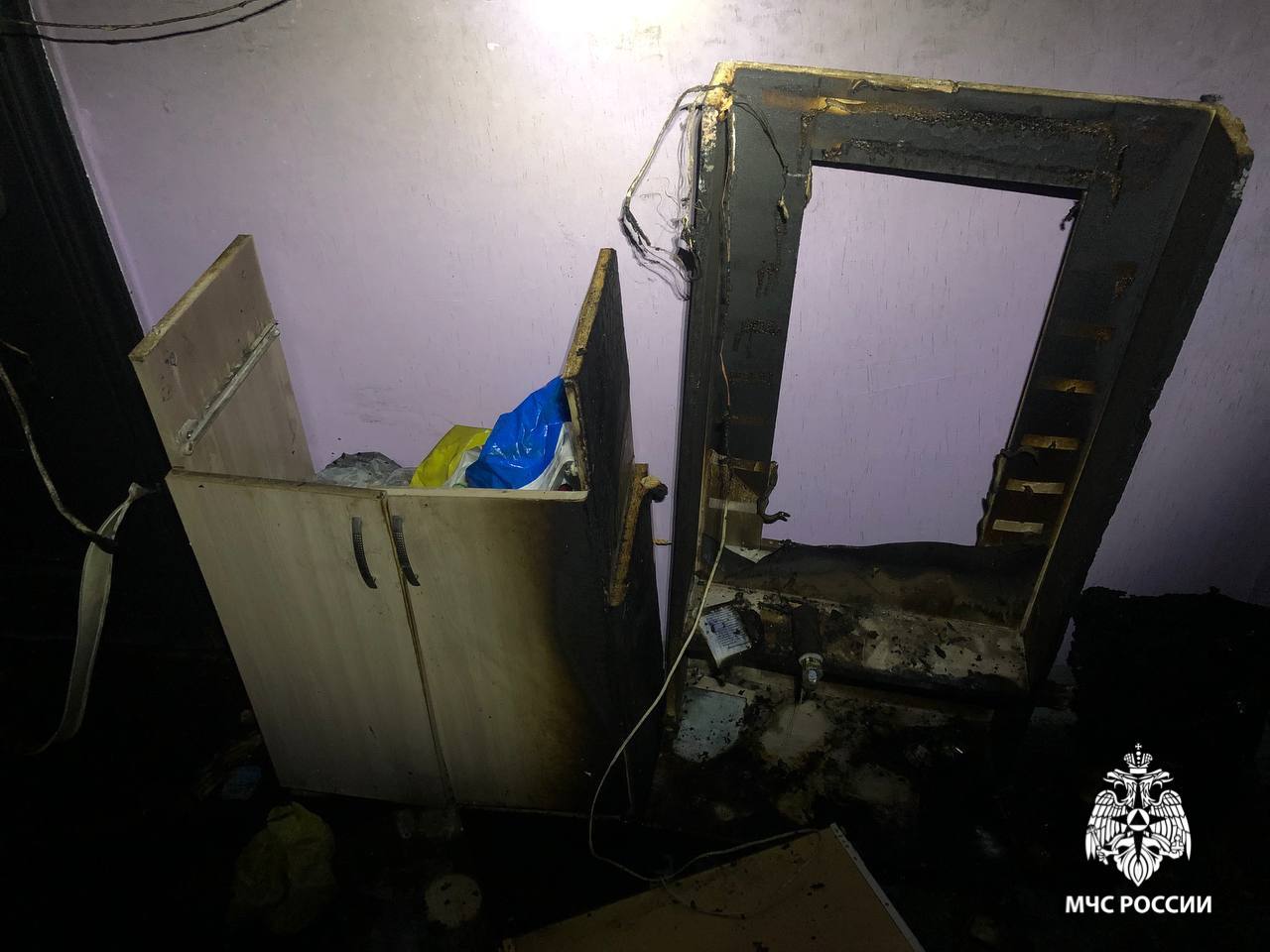 Зеркало со светодиодами устроило пожар в квартире