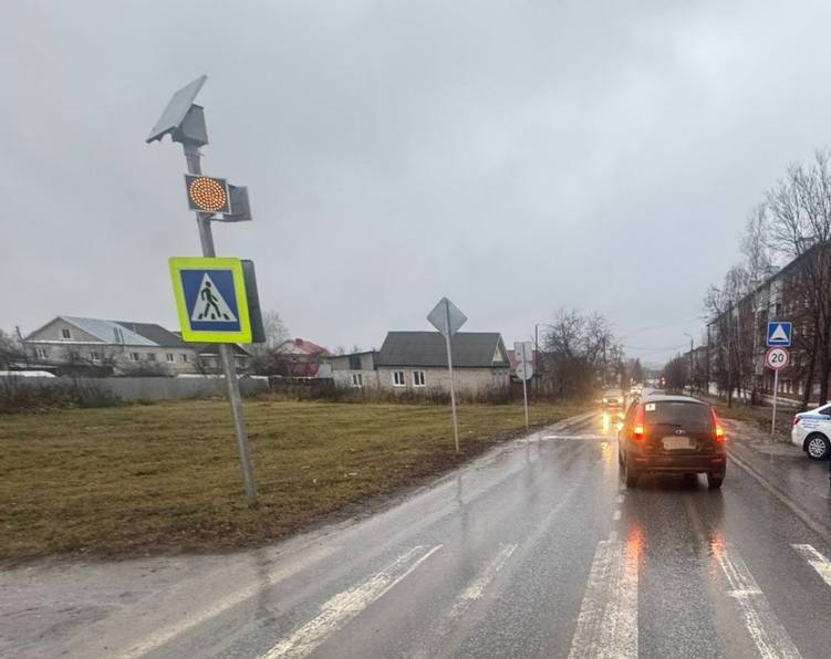 6 ноября 2025 года в городе Можге произошли два дорожнотранспортных происшествия с участием несовершеннолетних пешеходов, переходивших дорогу по нерегулируемым пешеходным переходам 6 ноября 2025 года в городе Можге произошли два дорожнотранспортных происшествия с участием несовершеннолетних пешеходов, переходивших дорогу по нерегулируемым пешеходным переходам