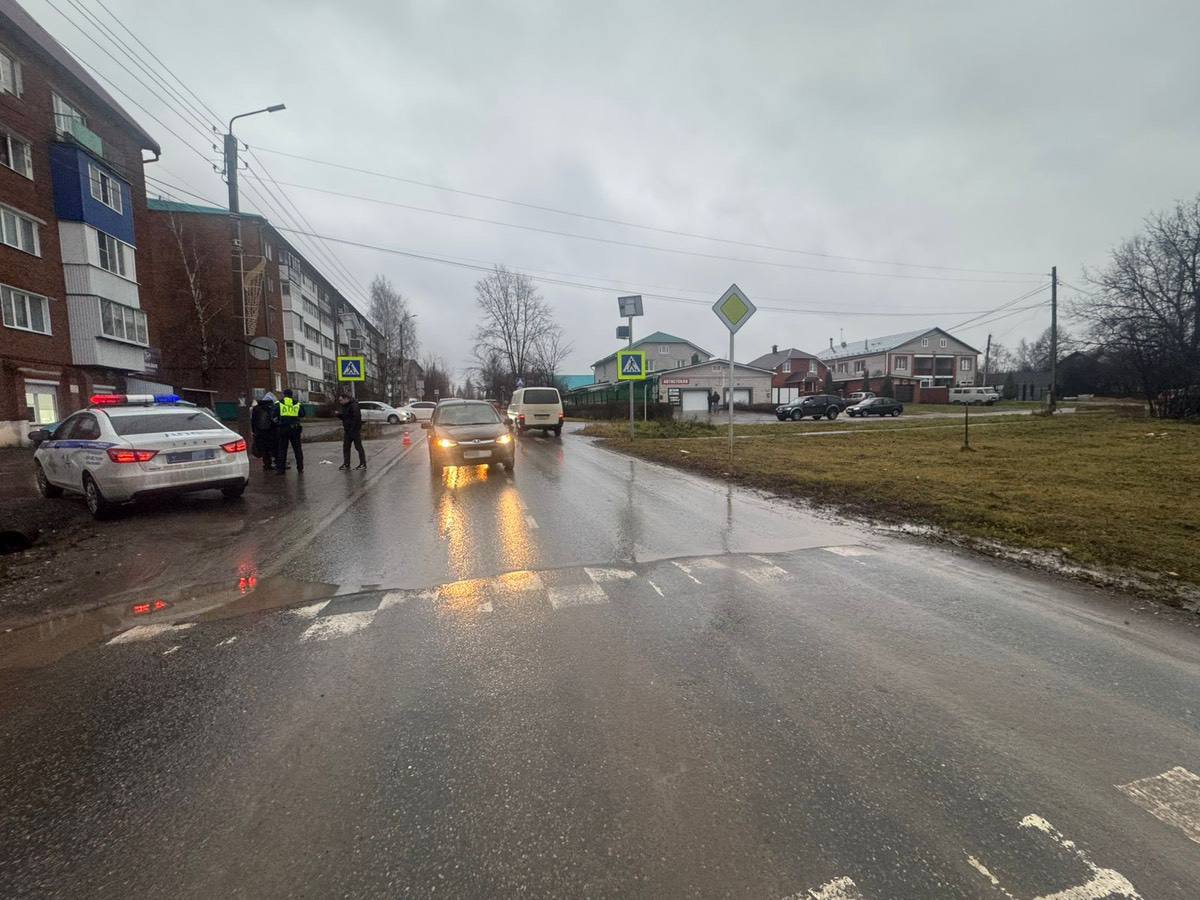 6 ноября 2025 года в городе Можге произошли два дорожнотранспортных происшествия с участием несовершеннолетних пешеходов, переходивших дорогу по нерегулируемым пешеходным переходам 6 ноября 2025 года в городе Можге произошли два дорожнотранспортных происшествия с участием несовершеннолетних пешеходов, переходивших дорогу по нерегулируемым пешеходным переходам