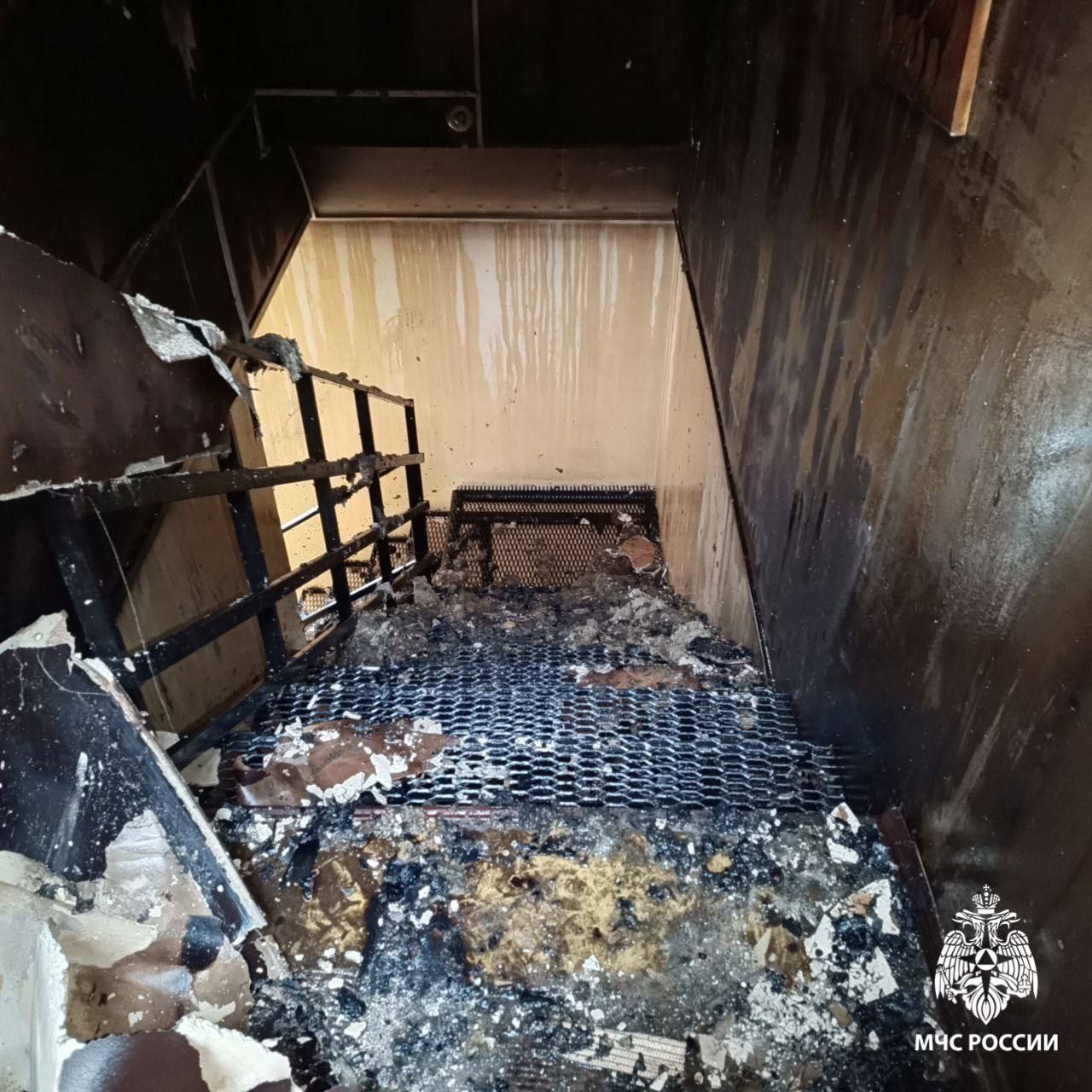 Кафе-гостиница «У Тол Бабая» пострадала от пожара в Шарканском районе Удмуртии Кафе-гостиница «У Тол Бабая» пострадала от пожара в Шарканском районе Удмуртии