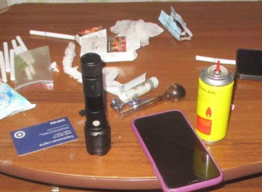 В Глазове сотрудники полиции ликвидировали наркопритон