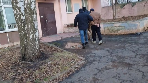 В Ижевске ФСБ задержала двух членов этнической ОПГ, причастных к вымогательству с применением насилия 1,5 млн рублей у жителей Удмуртии