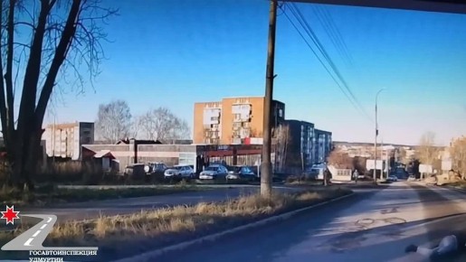 12-летний мальчик решил перебежать дорогу в неположенном месте и попал под колеса «Тойоты»