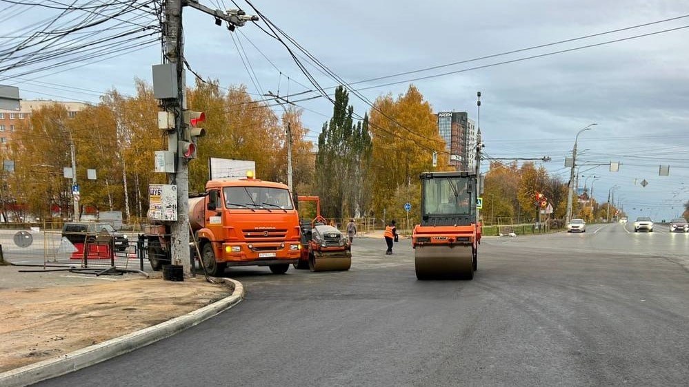 На Удмуртской в Ижевске восстановили асфальт, газоны, тротуары после масштабной замены труб