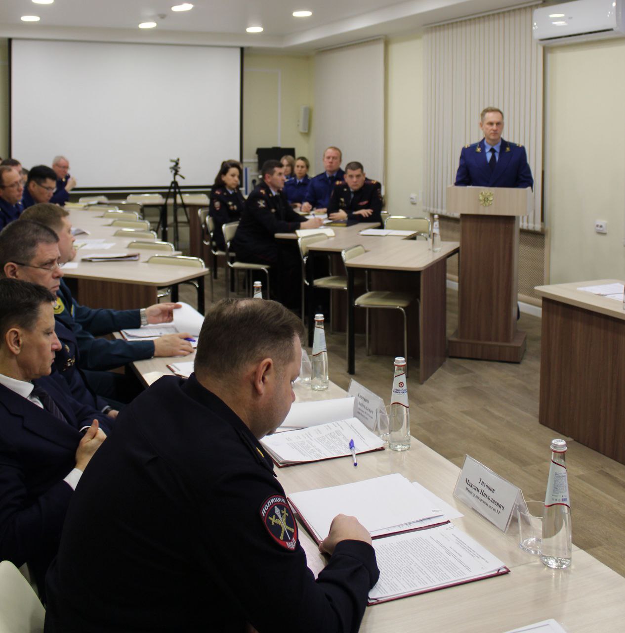 В прокуратуре Удмуртии под председательством прокурора Артема Николаева состоялось Координационное совещание руководителей правоохранительных органов Удмуртской Республики В прокуратуре Удмуртии под председательством прокурора Артема Николаева состоялось Координационное совещание руководителей правоохранительных органов Удмуртской Республики