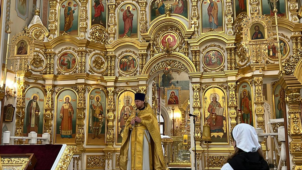 Память и единство: в МихаилоАрхангельском соборе почтили память жертв ДТП Память и единство: в МихаилоАрхангельском соборе почтили память жертв ДТП