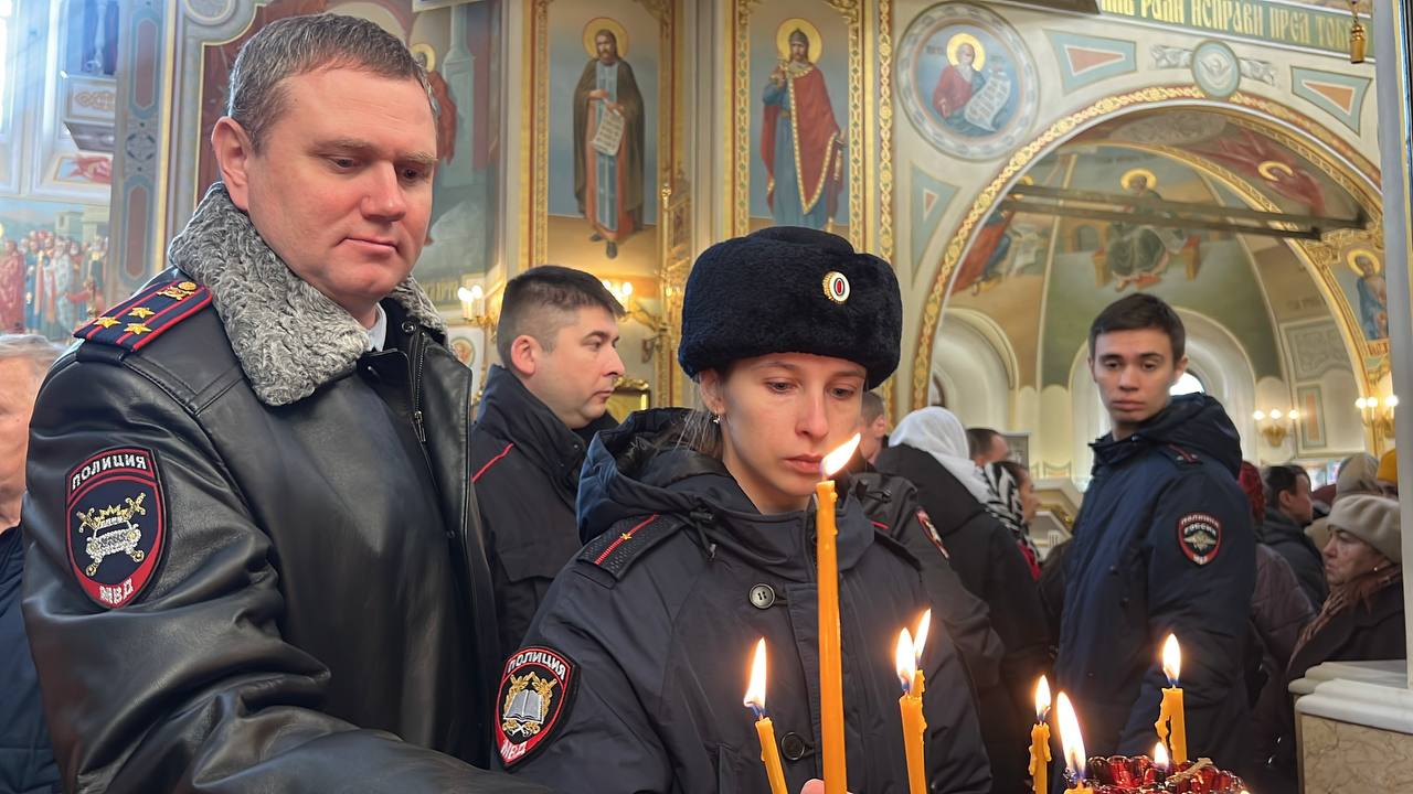 Память и единство: в МихаилоАрхангельском соборе почтили память жертв ДТП Память и единство: в МихаилоАрхангельском соборе почтили память жертв ДТП