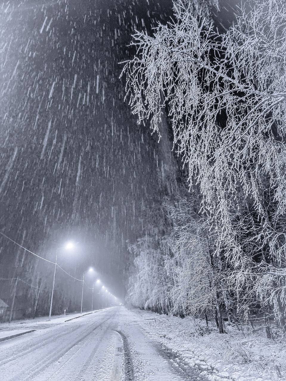 Такие картинки уже вчера наблюдали жители северных районов Удмуртии Такие картинки уже вчера наблюдали жители северных районов Удмуртии