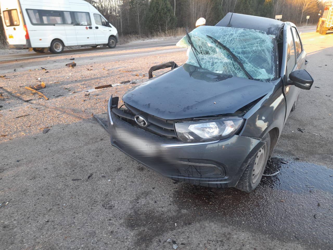 В дорожной аварии на территории Кизнерского района погибла женщина -пассажир В дорожной аварии на территории Кизнерского района погибла женщина -пассажир