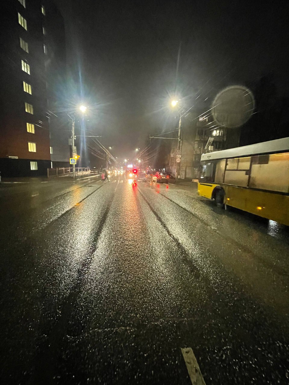 В г. Ижевске в дорожной аварии получила травмы девушка – пешеход В г. Ижевске в дорожной аварии получила травмы девушка – пешеход