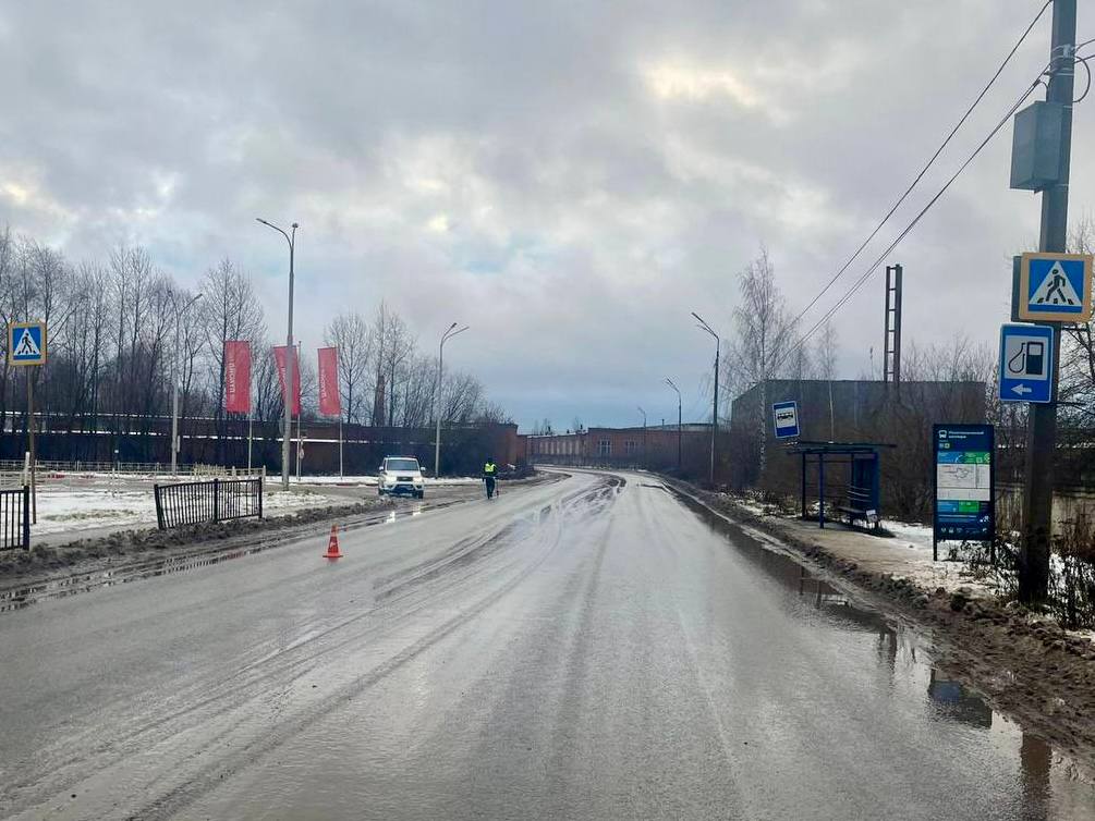 За прошедшие сутки на дорогах республики произошло сразу семь наездов на пешеходов, в том числе пострадали трое детей – об этом расскажем далее За прошедшие сутки на дорогах республики произошло сразу семь наездов на пешеходов, в том числе пострадали трое детей – об этом расскажем далее