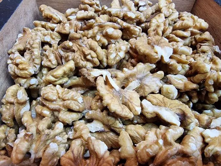 Фундук или грецкий орех: какой на самом деле мешает худеть, а какой помогает сжигать жир