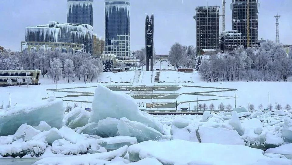 Каким мог бы быть первый день зимы в Ижевске...но у 1 декабря свои планы