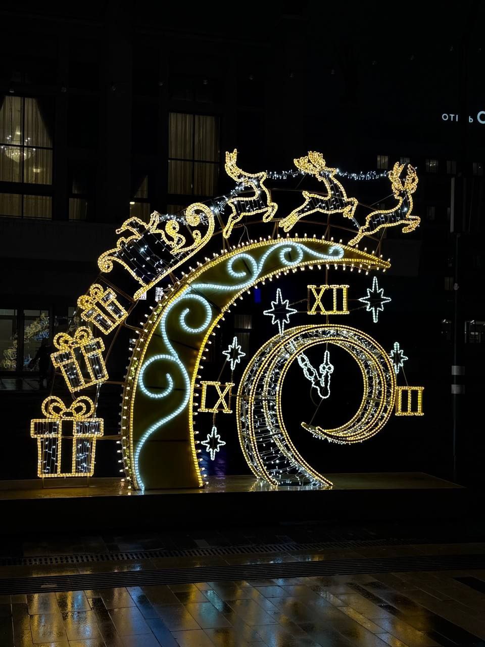 Зазываем зиму яркими огнями Зазываем зиму яркими огнями