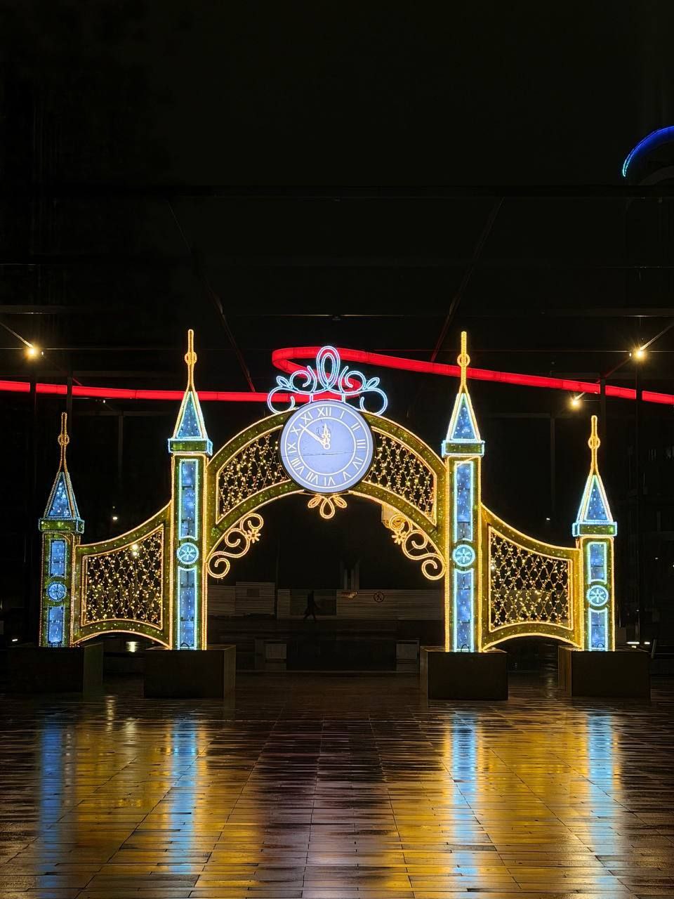 Зазываем зиму яркими огнями Зазываем зиму яркими огнями