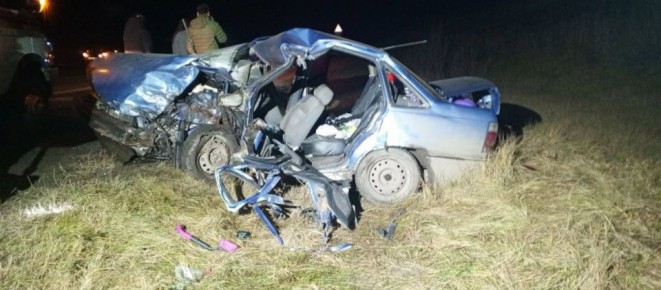 Лобовое столкновение авто на трассе в Удмуртии унесло жизнь одного из водителей