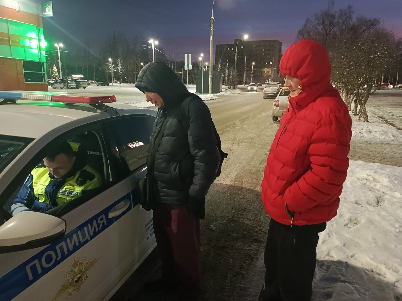 В целях профилактики и снижения уровня аварийности, предупреждения дорожно-транспортных происшествий с участием пешеходов на территории города Ижевска сотрудниками Госавтоинспекции проводятся профилактические мероприятия по... В целях профилактики и снижения уровня аварийности, предупреждения дорожно-транспортных происшествий с участием пешеходов на территории города Ижевска сотрудниками Госавтоинспекции проводятся профилактические мероприятия по...