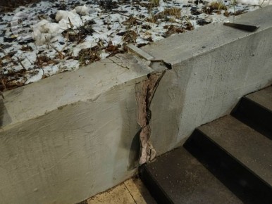 В начале декабря «Сусанин» заметил множество дефектов на реконструированном участке эспланады от Карла Маркса до Максима Горького