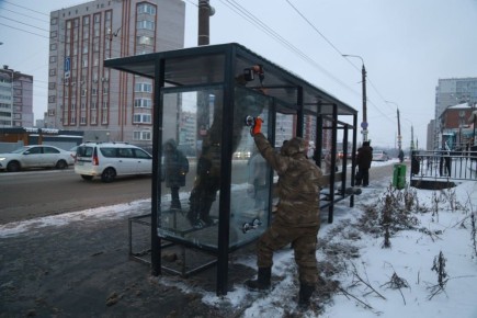 До конца года в Ижевске обещают установить 39 остановочных павильонов