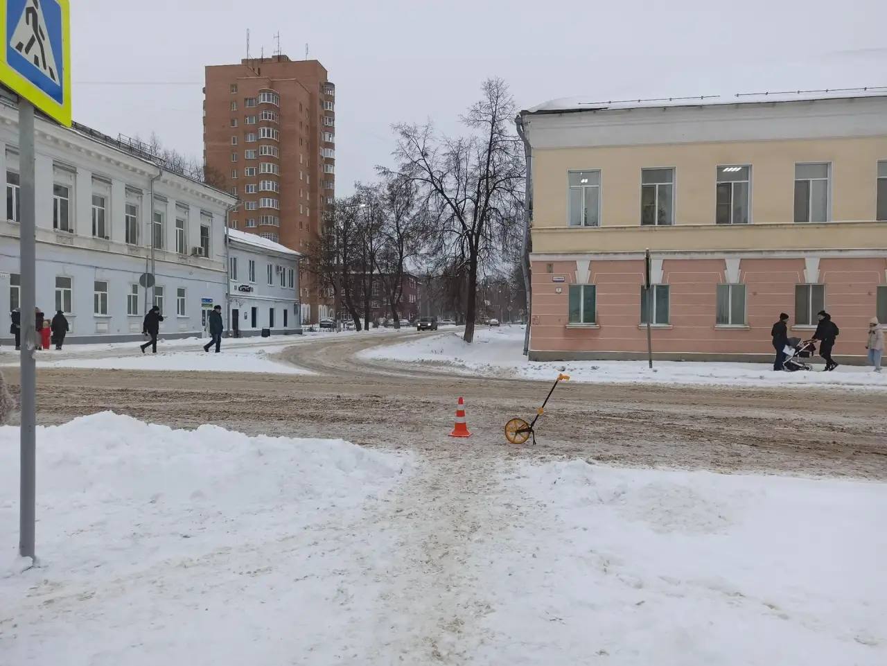 Очередное ДТП на нерегулируемом пешеходном переходе привело с госпитализации пешехода Очередное ДТП на нерегулируемом пешеходном переходе привело с госпитализации пешехода