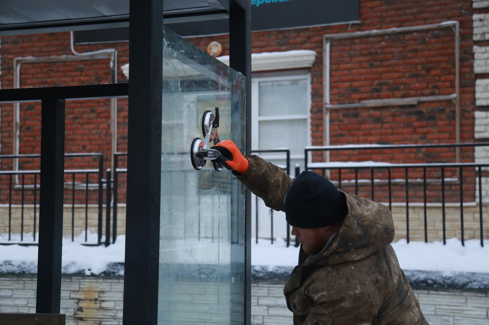 До конца года в Ижевске обещают установить 39 остановочных павильонов До конца года в Ижевске обещают установить 39 остановочных павильонов