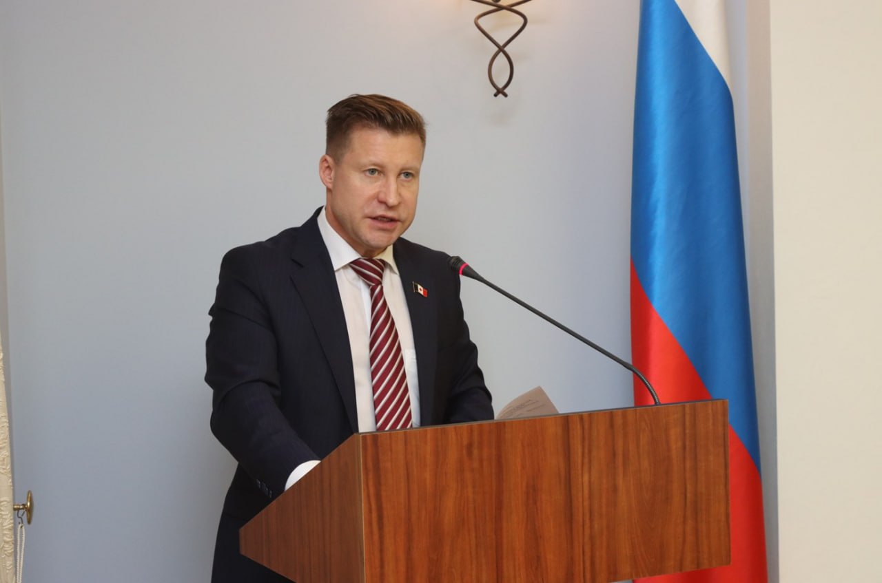 На заседании XXVIII (внеочередной) сессии Госсовета Удмуртии принято решение досрочно прекратить полномочия Наиля Мухамедзянова, на основании его письменного заявления о сложении полномочий депутата