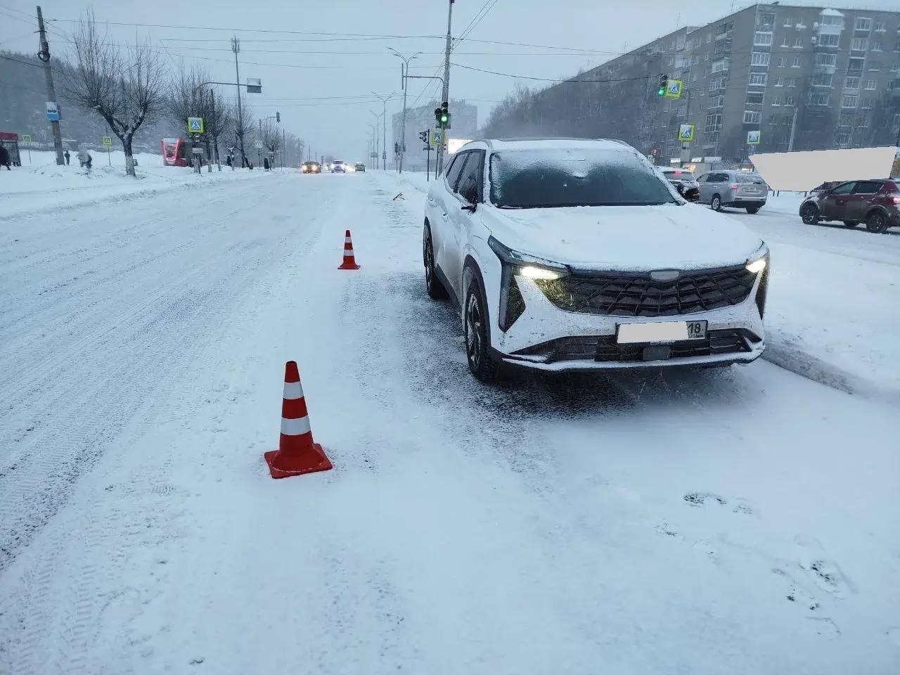 Пешеход пострадал в ДТП на регулируемом пешеходном переходе: обстоятельства устанавливаются Пешеход пострадал в ДТП на регулируемом пешеходном переходе: обстоятельства устанавливаются