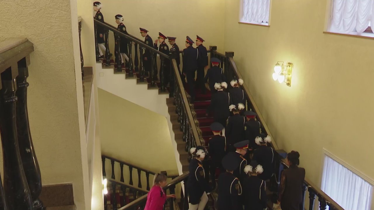 Сюжет ТК "Моя Удмуртия" о визите кадет класса имени Андрея Касимова к Главе Удмуртской Республики Александру Бречалову