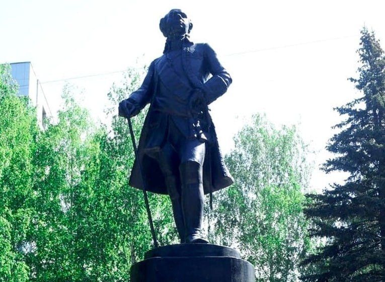 Памятник графу Шувалову в Ижевске предложили перенести на место «Ижика»