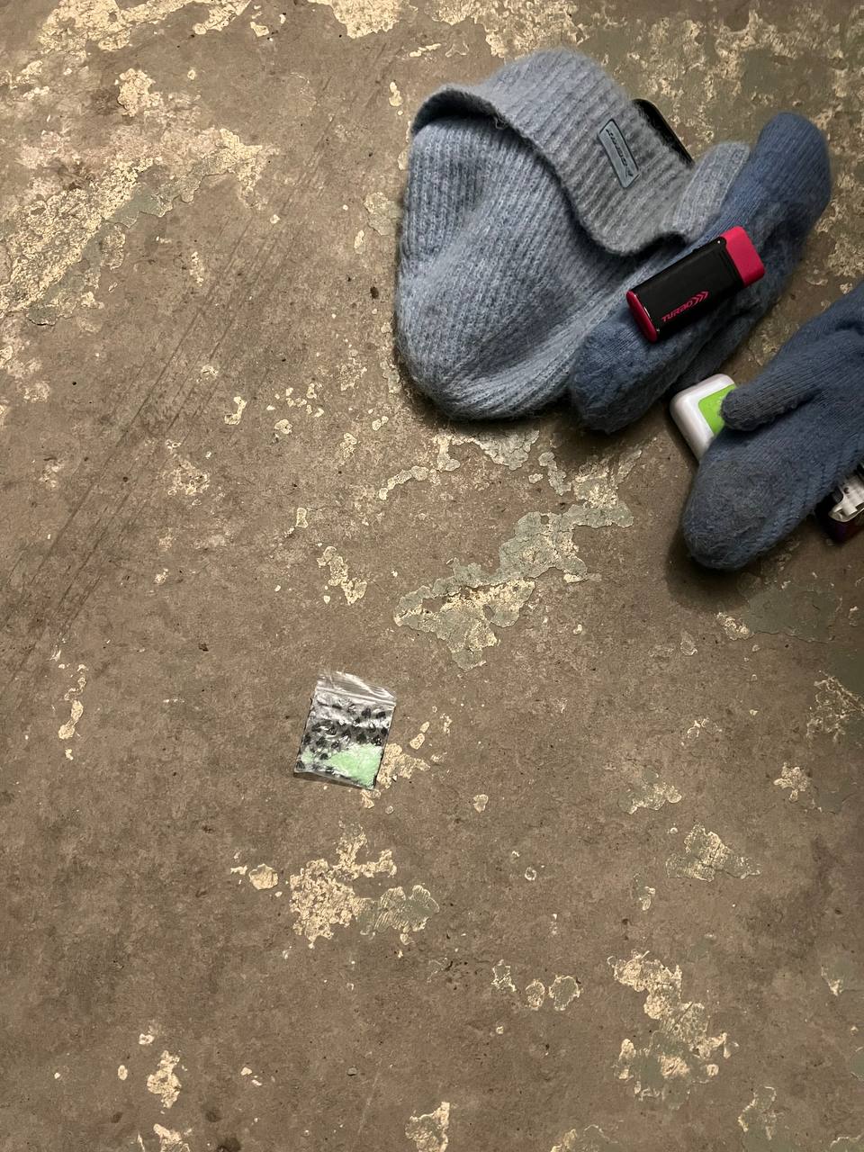 12 свертков с синтетическими наркотиками изъяли оперативники в Ижевске 12 свертков с синтетическими наркотиками изъяли оперативники в Ижевске